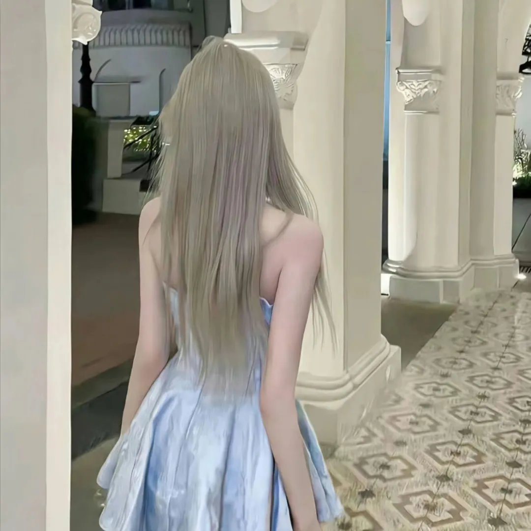 生于贝纳维德斯